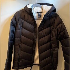 North Face Sherpa Lined Woman’s coat
